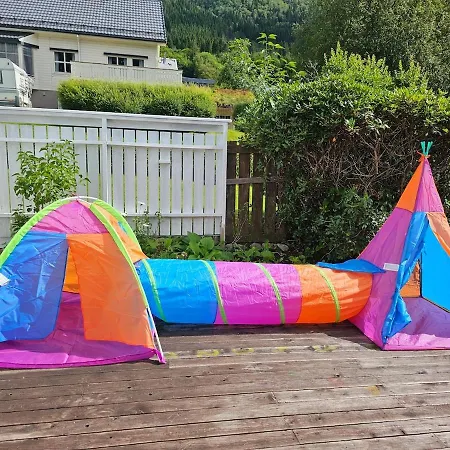 Quaiet Valley Vestnes